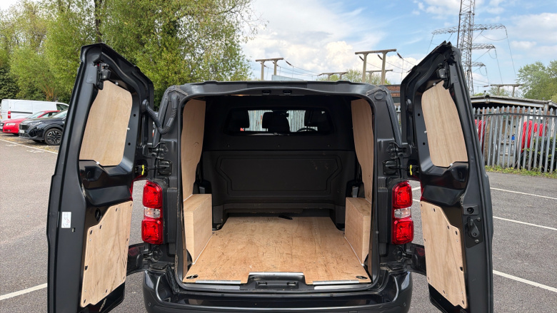 Peugeot Expert E-L1 100kW 75kWh Asphalt Crew Van Auto